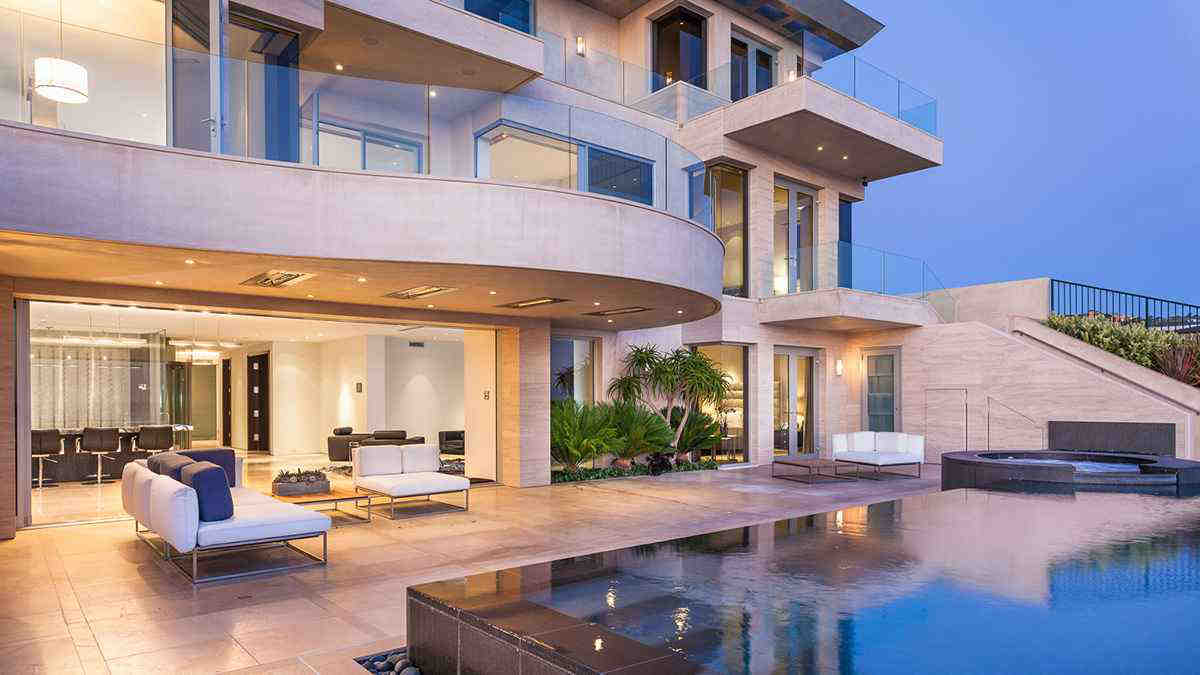 Top 10 Best Luxury Villas in Noida 2024